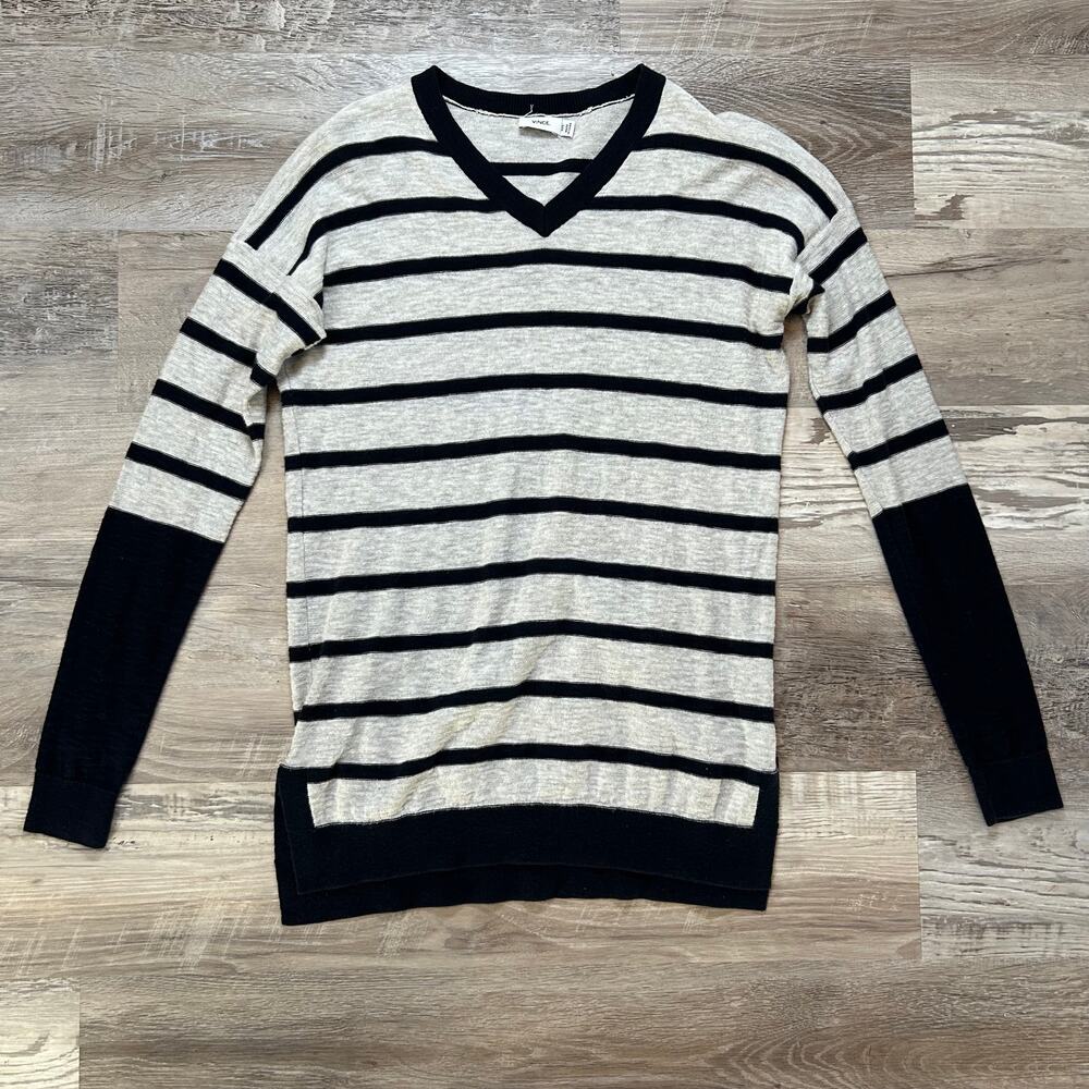 Vince 100% Cotton Striped V-Neck Sweater Gray Navy XXS